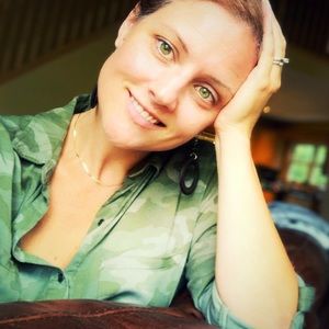 Meet your Posher, Mandy